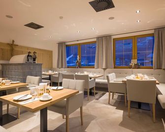 Alpenhof Hotel Garni Suprême - Zell am Ziller - Restaurant