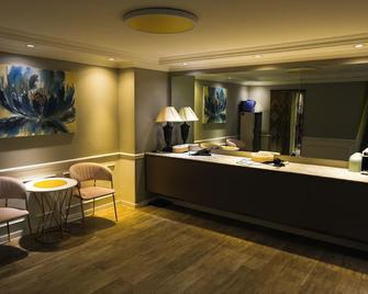 Chinggis Khaan Hotel - อูลานบาตอร์ - แผนกต้อนรับส่วนหน้า