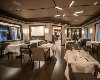 The Belfry House - Delavan - Restaurace