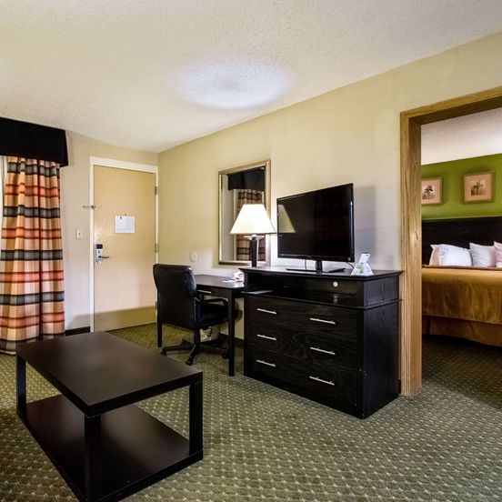 Quality Inn & Suites Moline - Quad Cities image 1