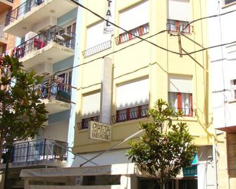 Hostal Platja - Cambrils - Edificio