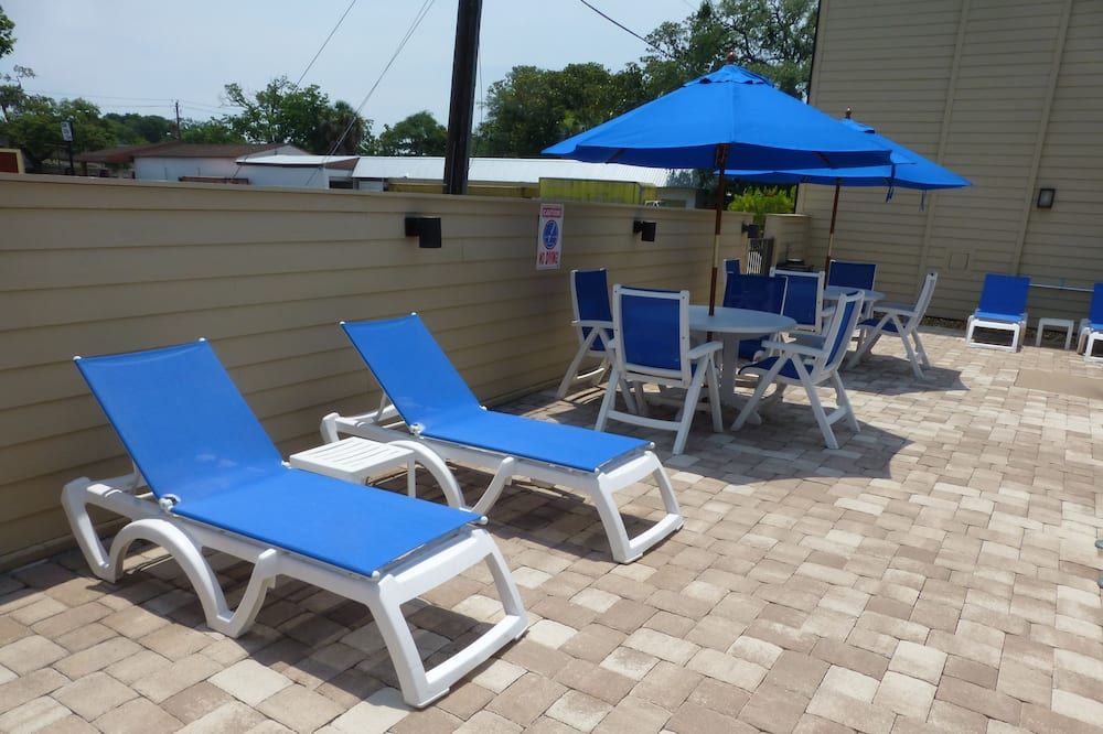 Patio view of The Flagler Inn - Saint Augustine