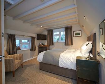 Black Lion Inn - Leek - Bedroom