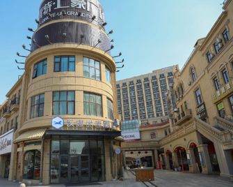 Hanting Premium Hotel Qingdao Chengyang Zhengyang Road Wanda - Qingdao - Building