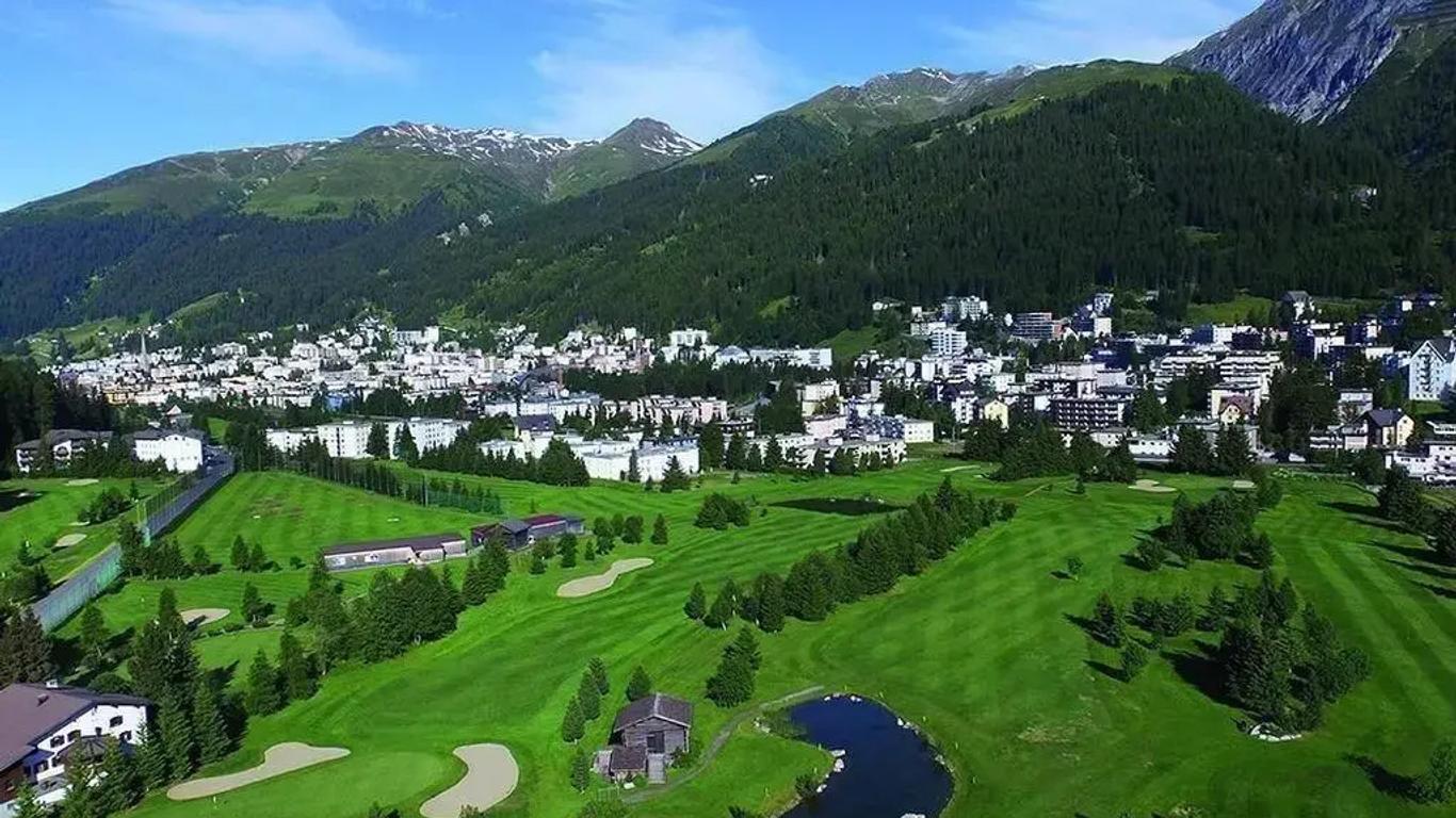 Studio 54 Davos