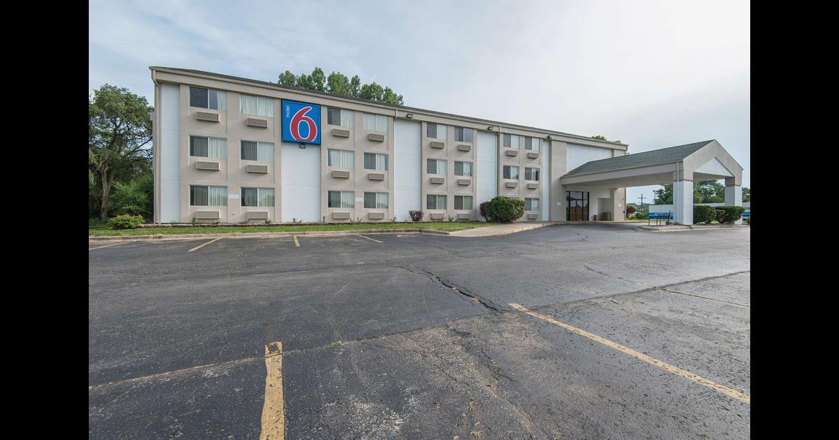 Motel 6 Lawrence, KS from $74. Lawrence Motels - KAYAK