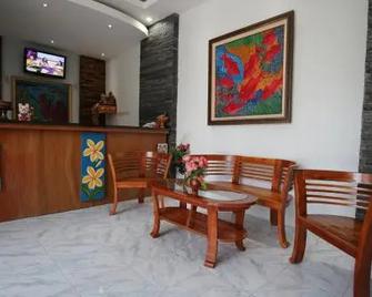 Balakosa Hotel - Mataram - Recepción