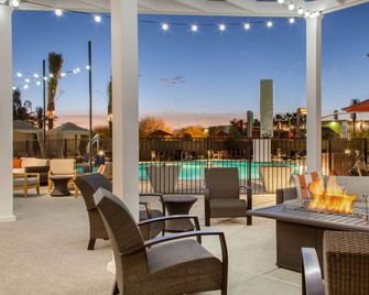 Cambria Hotel Phoenix Chandler - Fashion Center - Чандлер - Басейн