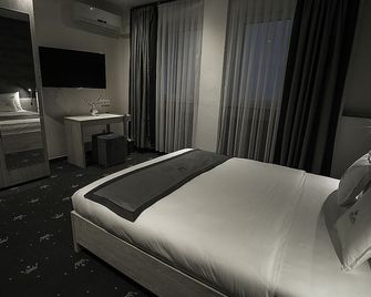 Hotel Royal - Karlsruhe - Ložnice