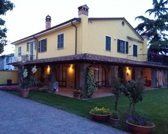 B&B Country House Crema - Крема - Будівля