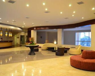 Sun Hotel - סנטה קרוס - לובי