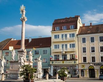 Hotel Zentral - Wiener Neustadt