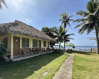 Dancalan Beach Resort - Donsol - Патіо