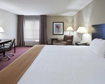 Holiday Inn Express Fort Wayne-East (New Haven) - New Haven - Bedroom