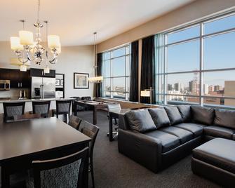 Holiday Inn Saskatoon Downtown By IHG - ססקאטון - סלון