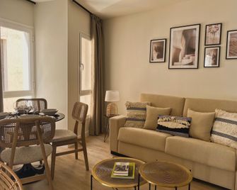 Apartamentos Málaga Premium - Calle San Telmo - Malaga - Soggiorno