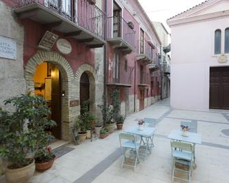 Antica Dimora San Girolamo - Licata - Patio