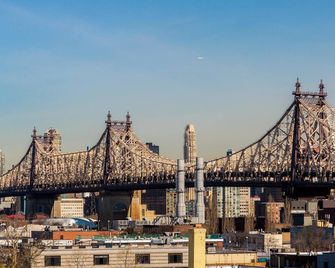 Lic Hotel - Queens
