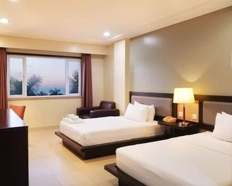 Tanza Oasis Hotel And Resort - Cavite City - Chambre