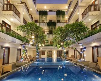 Sense Sunset Seminyak - Kuta - Pool
