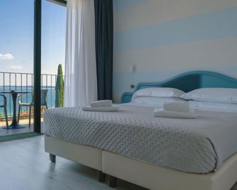 Ahg Riva Del Sole Wellness Hotel - Adults Only - Moniga del Garda
