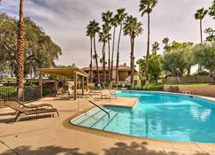 Palm Springs Retreat with Pool Access and Valley Views - Palm Springs - Zwembad