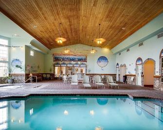 The Lodge at Rolling Hills - Corning - Pool