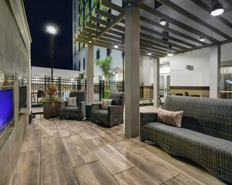 Home2 Suites by Hilton Houston Medical Center - Houston - Lobby