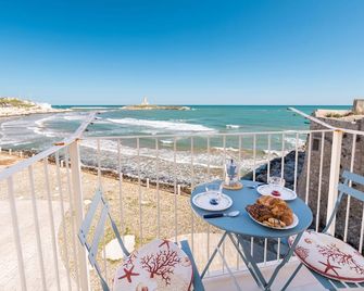 Il Faro by BarbarHouse - Vieste - Balkon
