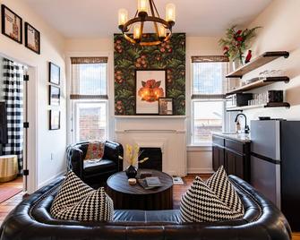 Four Roses Suite, The Woodford Hotel - Versailles - Sala de estar