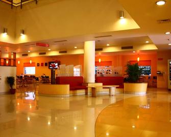 Ginger Pune - Pimpri - Pune - Lobby