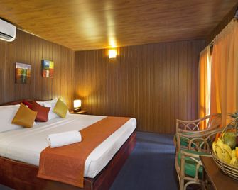 Palm Beach Inn and Sea Shells Cabanas - בנטוטה - חדר שינה