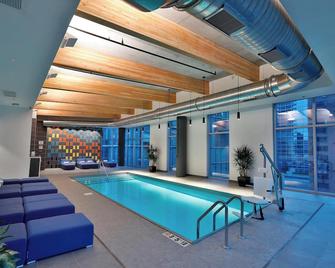 Aloft Chicago Mag Mile - Chicago - Piscina