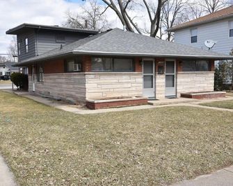 Small Studio apartment close to Notre Dame (1309.20) - South Bend - Building