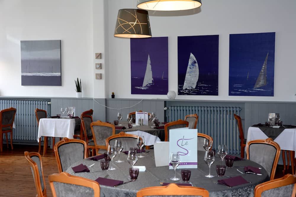 Logis Le Petit Trianon - Saint-Brevin-les-Pins - Ristorante