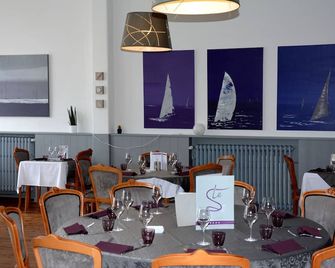 Logis Le Petit Trianon - Saint-Brevin-les-Pins - Restaurant