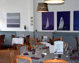 Logis Le Petit Trianon - Saint-Brevin-les-Pins - Ristorante