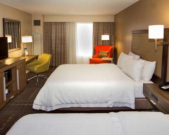 Hampton Inn & Suites Valdosta/Conference Center - Valdosta - Bedroom