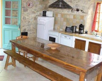 Gîte La Magnanerie 3 Étoiles - 7 Personnes - Rosières - Cocina