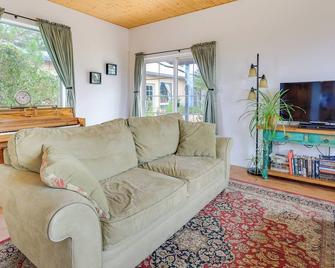 Las Cruces Studio About 3 Mi To Nmsu! - Las Cruces - Sala de estar