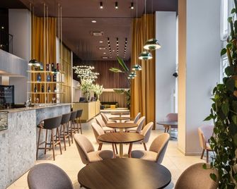 Exe Lev - Ljubljana - Baari