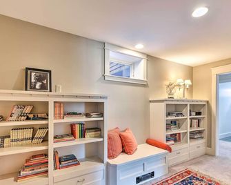 Keene Villa Near Skiing, Swimming and Hiking! - Keene