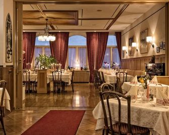 Emma Historic Hotel - Villabassa/Niederdorf - Ristorante