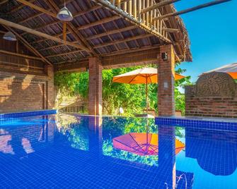 Calm House Hotel Hoi An 1 - Hoi An - Piscina