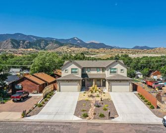 4BD Pikes Peak Views Minutes to Hiking & Dining - Colorado Springs - Bangunan