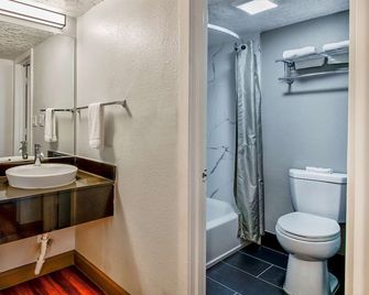 Motel 6-Fort Worth, Tx - White Settlement - Fort Worth - Baño