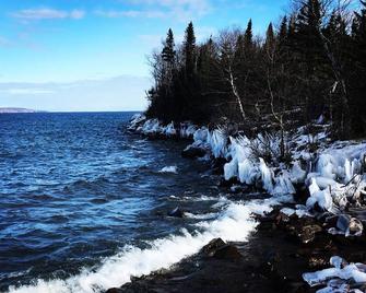 Pet-Friendly Studio on Croftville Road - Grand Marais