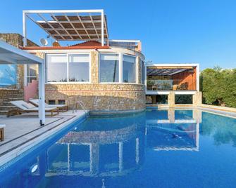 Maria Elena Villas - Akti Elia Halkidiki - Elia Nikitis - Pool