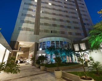 إيبيس كامبيناس - كامبيناس - مبنى