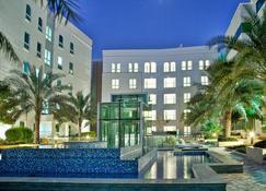 Millennium Executive Apartments Muscat - Muscat - Building